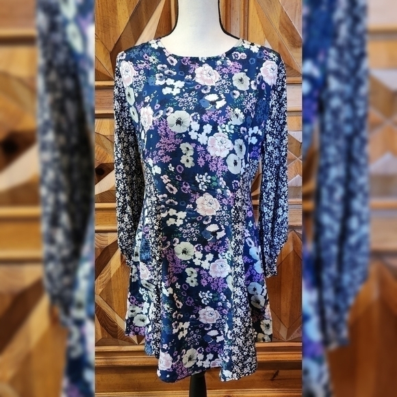 Umgee Dresses & Skirts - Umgee Dress Sz S